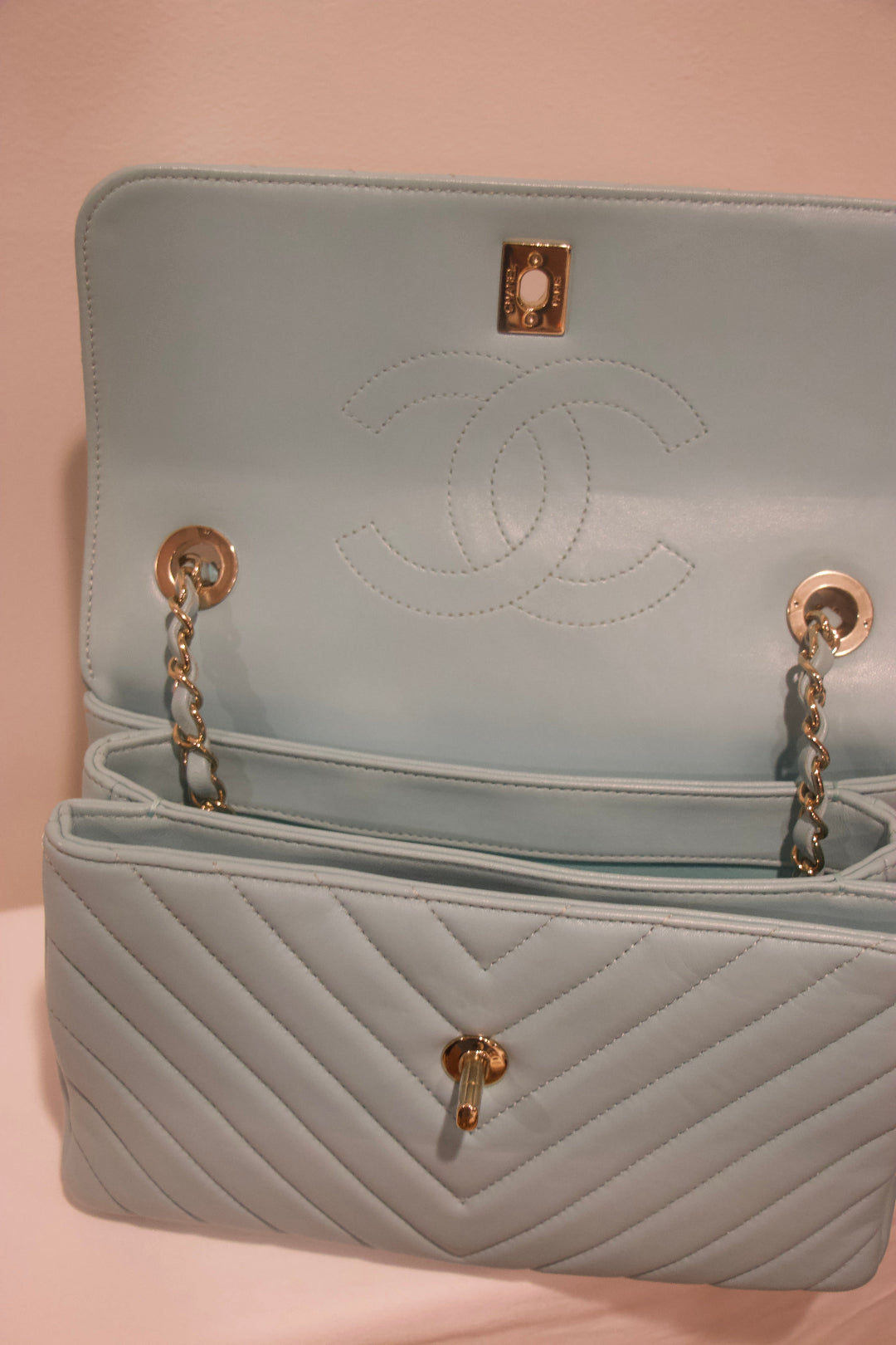 CHANEL Lambskin Chevron Quilted Small CC Dual Handle Flap Bag