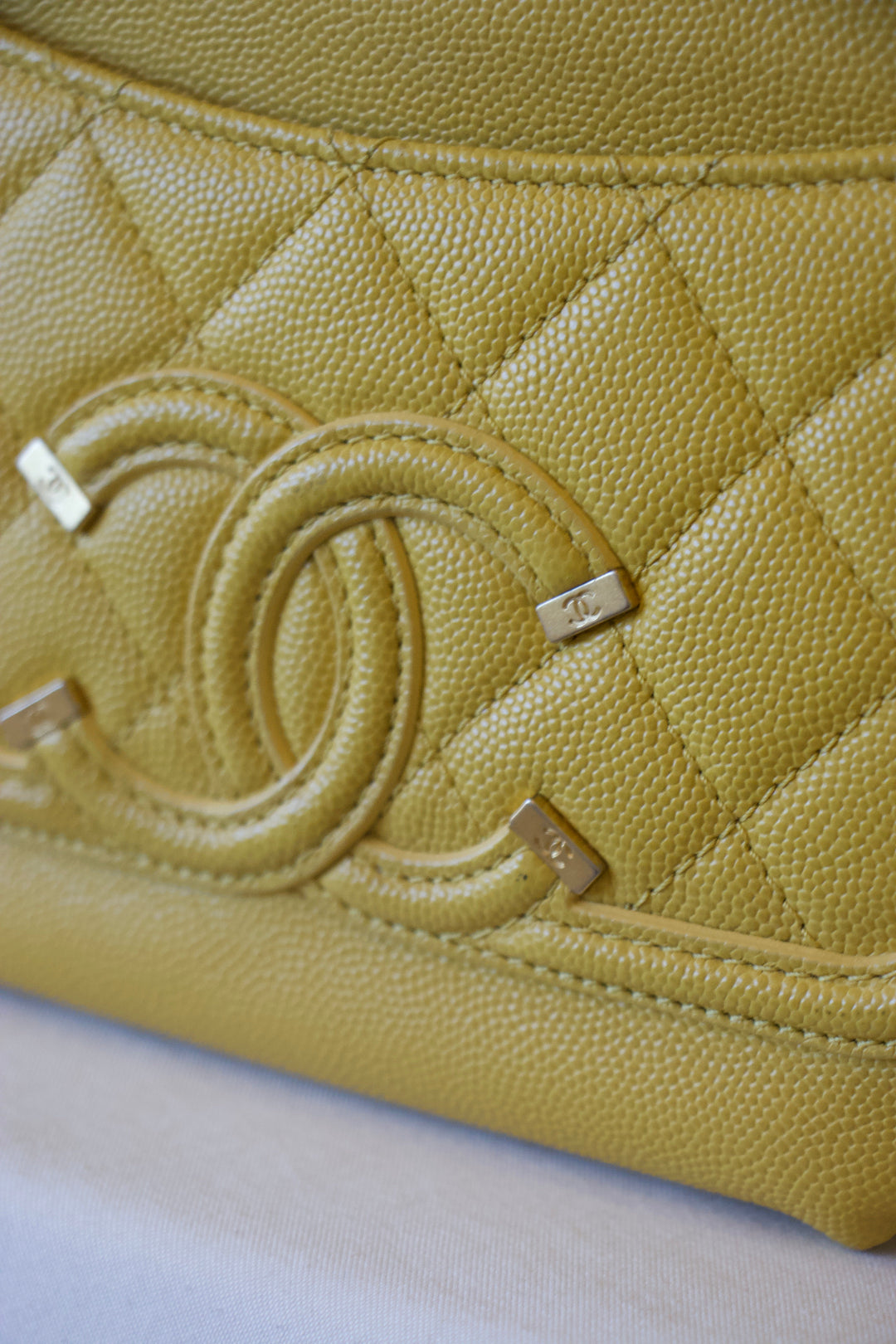 Chanel Filigree Wallet on Chain Yellow Pocket