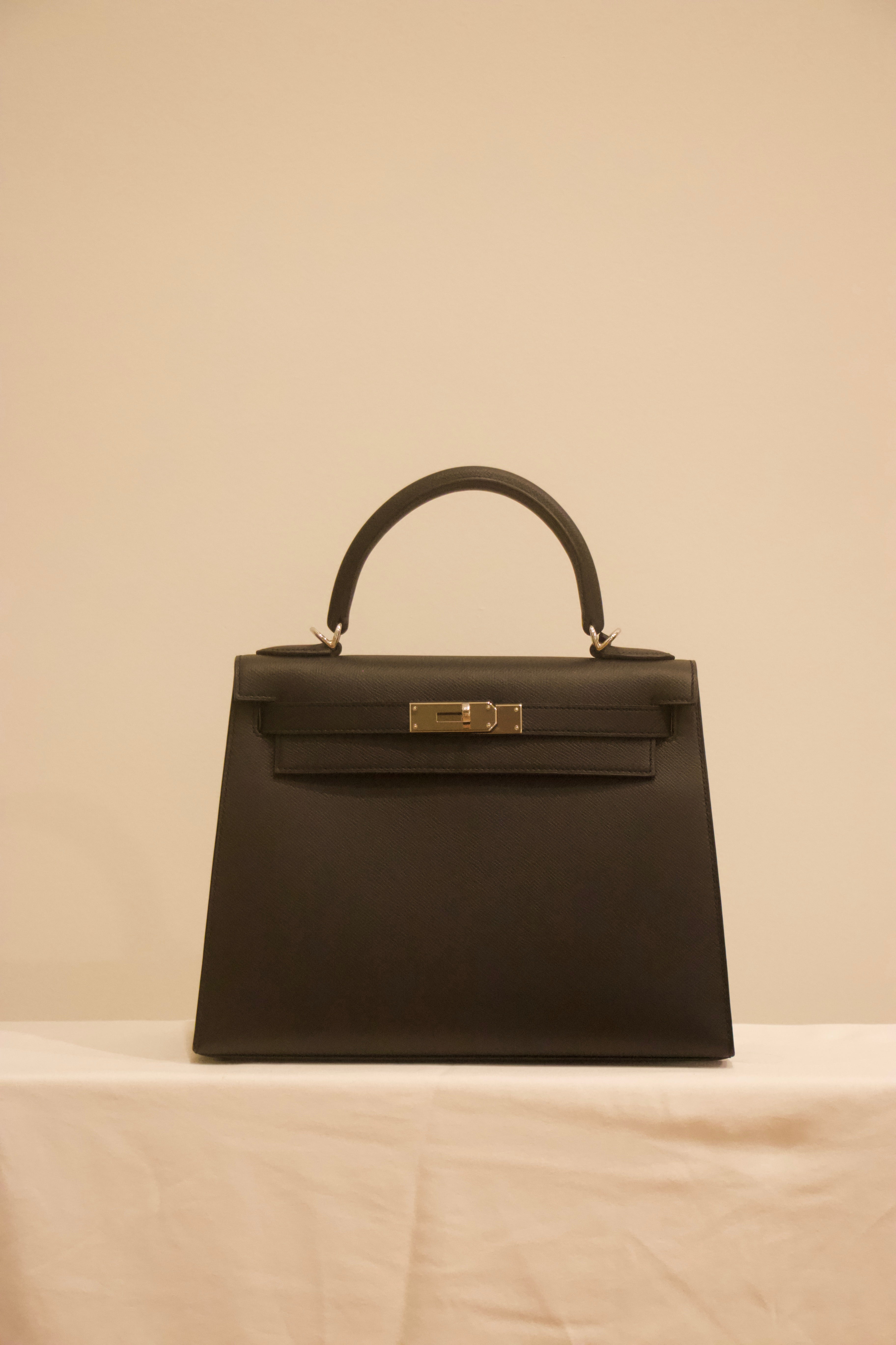 Hermès Epsom Kelly Sellier 28 in Black