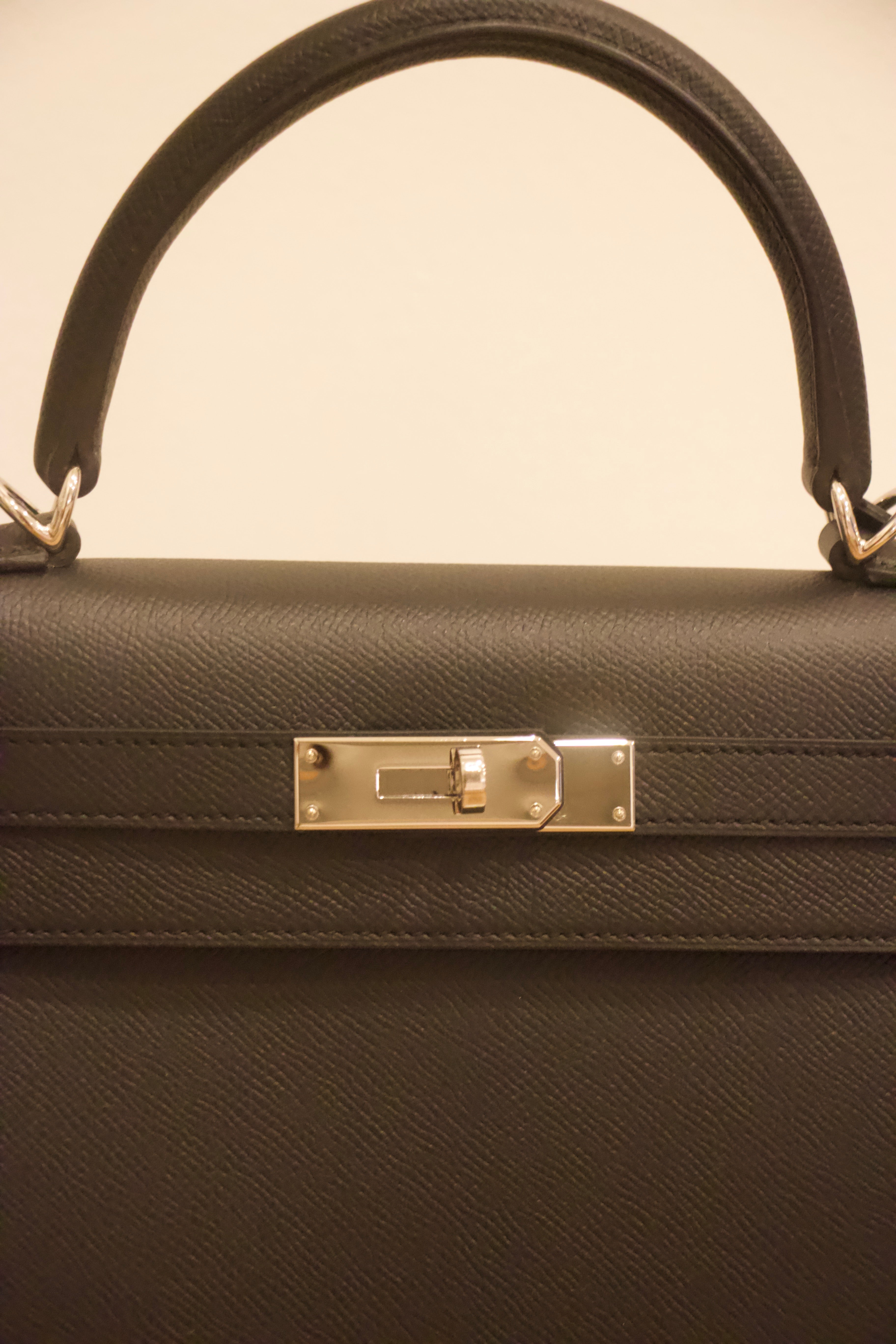 Hermès Epsom Kelly Sellier 28 in Black