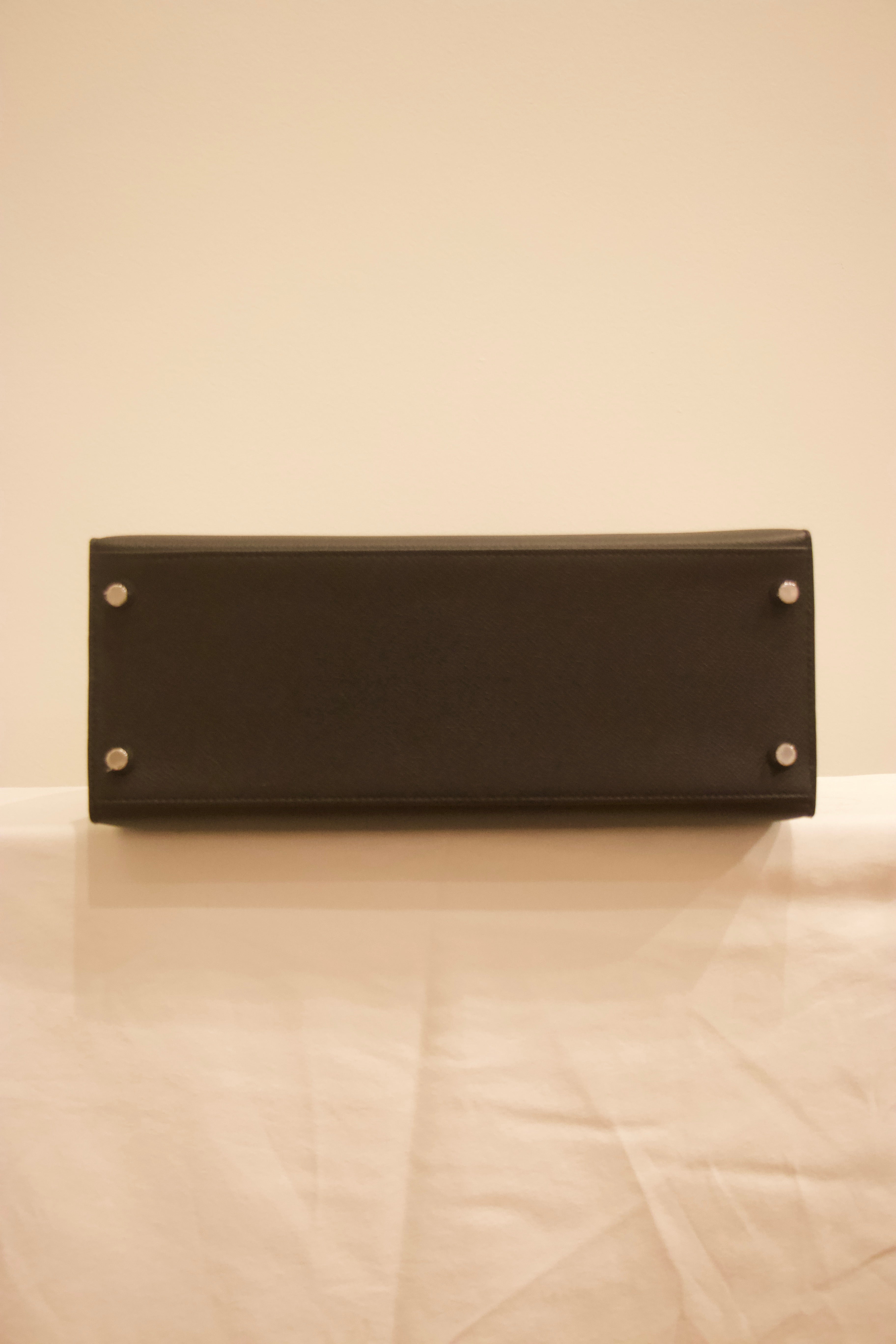 Hermès Epsom Kelly Sellier 28 in Black