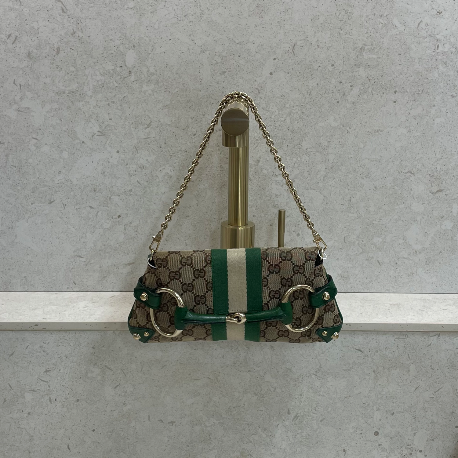 handbag-banner-gucci-shoulder-bag